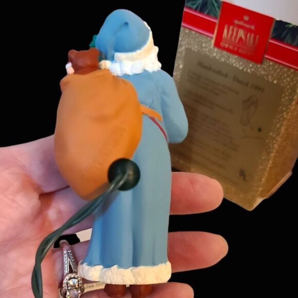 VINTAGE (1991) Hallmark Keepsake Ornament "Father Christmas" Lig… - Picture 5 of 7